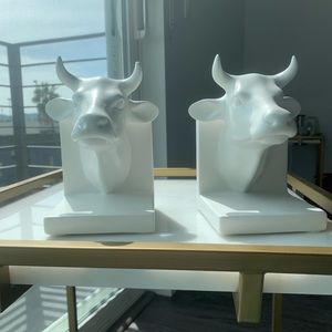 CHIC WHITE CATTLE BOOK ENDS